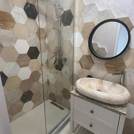 Pensiunea Aval 3* Două Mai