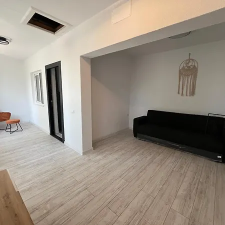 Pensión Pensiunea Aval 3*