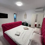 Pensiunea Aval Două Mai
