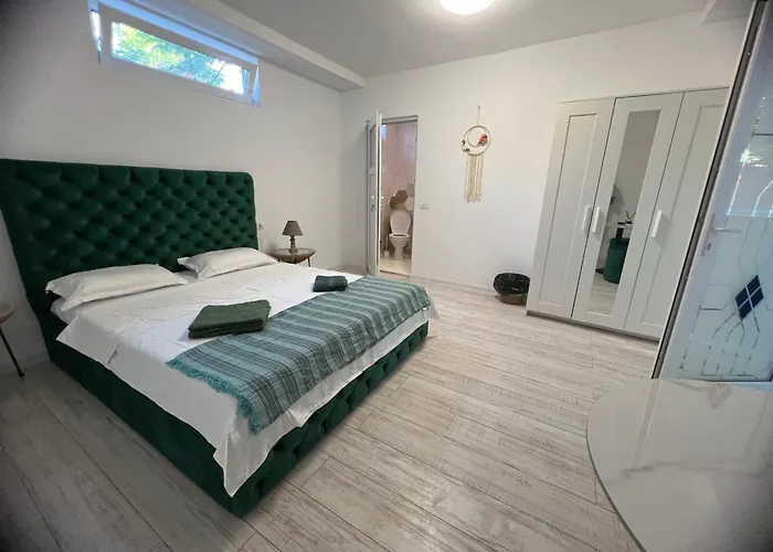 Pensiunea Aval Guest house 3*